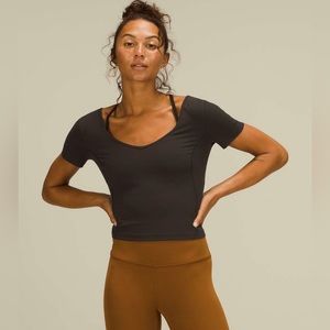 Lululemon Align Tee in Black